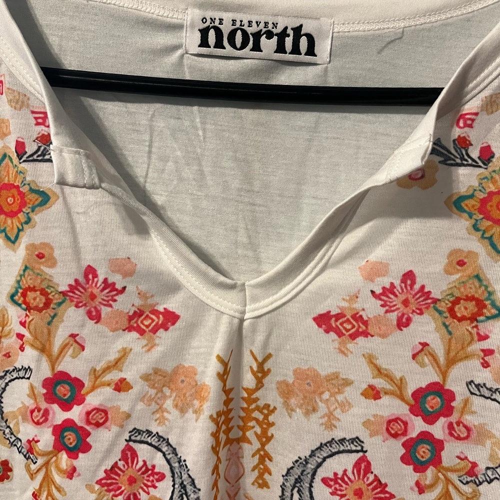 Floral Tank - Picture 2 of 3